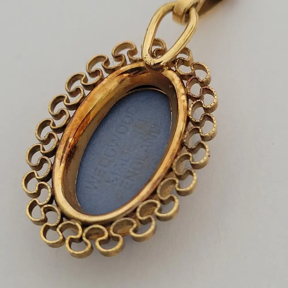 Vintage Pedant Necklace Cameo Fairy Winged Muse Wedgewood‎ Blue 18